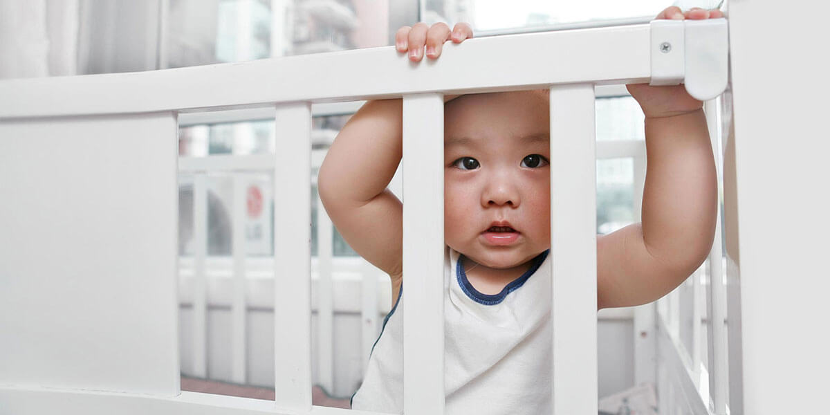 Baby Won’t Sleep In Crib/Cot? Try These Tips – Crawling Baby